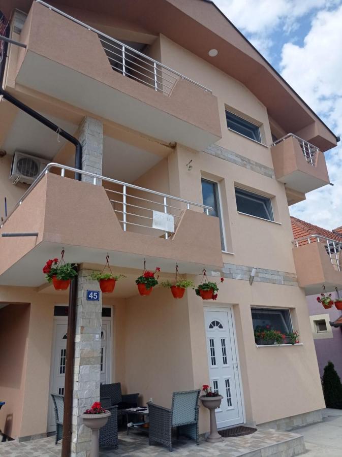 Ferienwohnung Smestaj Lux Veliko Gradište Exterior foto